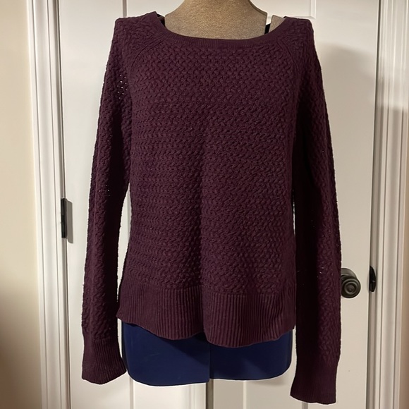 American Eagle Outfitters Sweaters - American Eagle Outfitters Knit Raglan Sweater Size M